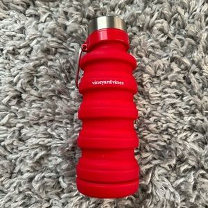 Vineyard Vines Collapsible Silicone Water Bottle